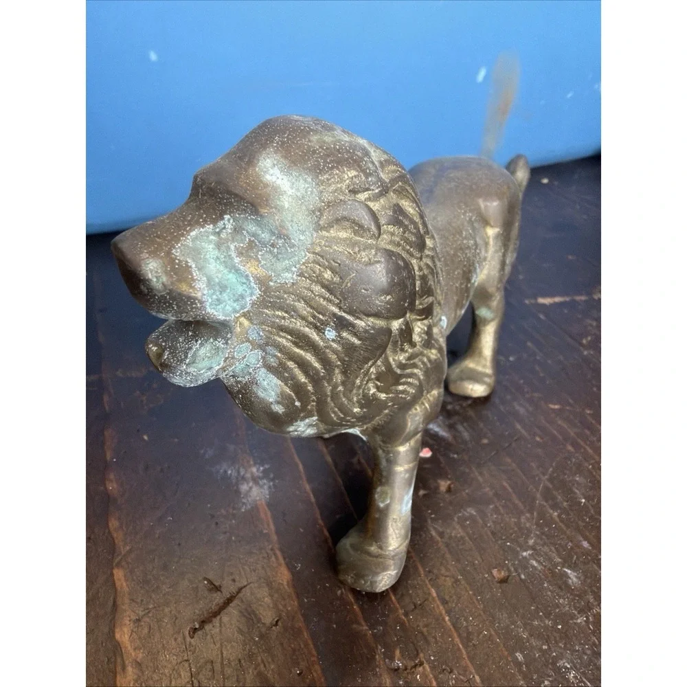 Vintage Brass Lion~7 1/4